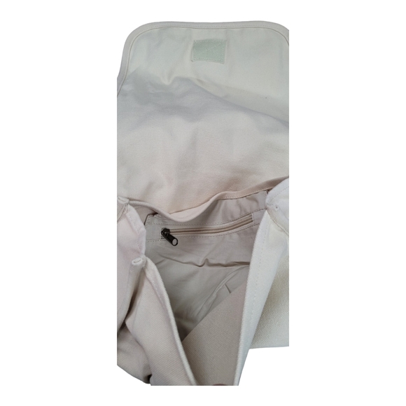 NWOT HALLMARK MUPPETS KERMIT THE FROG NOT EASY BEING GREEN MESSENGER / BOOK BAG - Picture 5 of 6